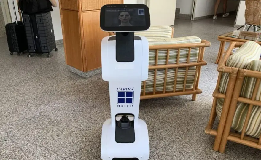 Robot in hotel: quando conviene e come integrarli al meglio?